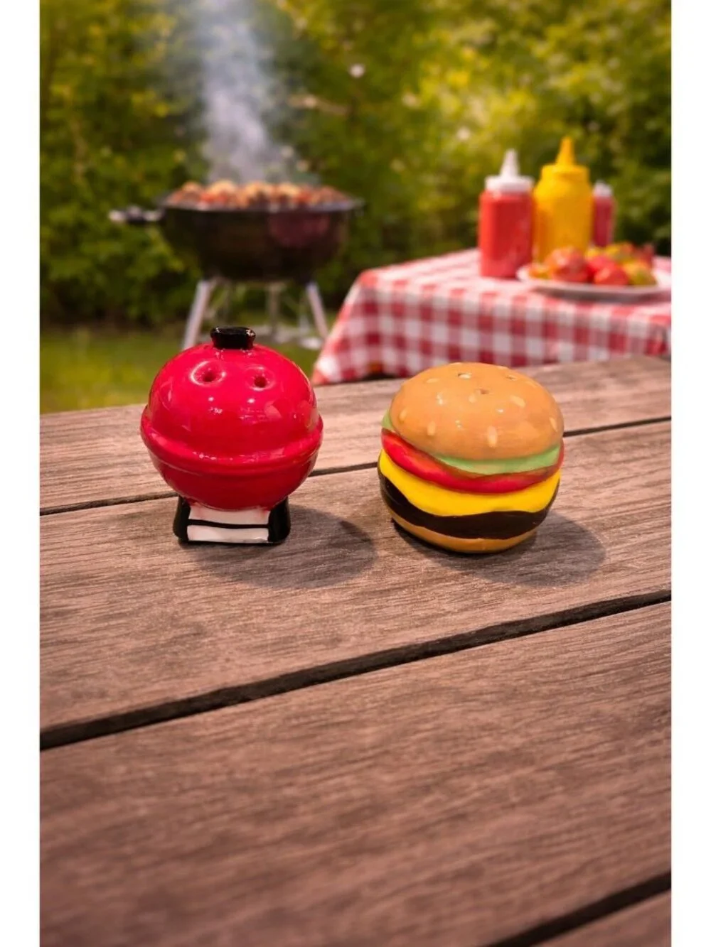 New Fathers Day Grilling & Cheeseburger Salt & Pepper Shakers Dinning Set